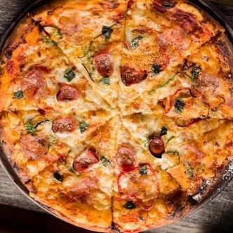 MEGA CHEESE PIZAA
